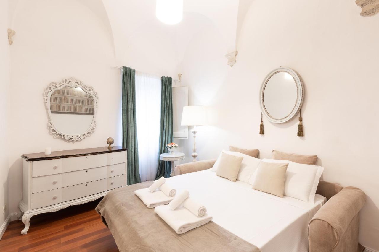 Leonardo Suite Pantheon Rome Exterior photo